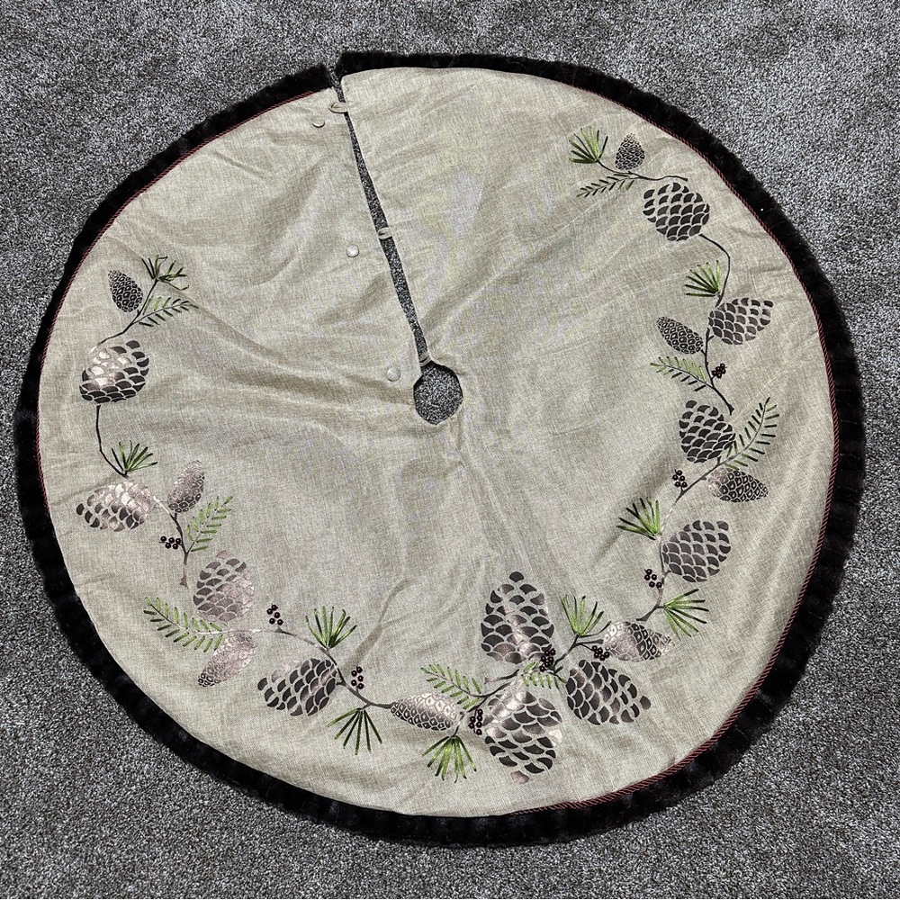 54” diameter Christmas Tree Skirt